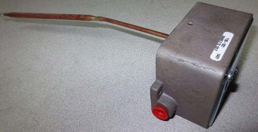 SIEBE / ROBERTSHAW T150-1021 TEMPERATURE TRANSMITTER - 0-100¡F - NEW SURPLUS