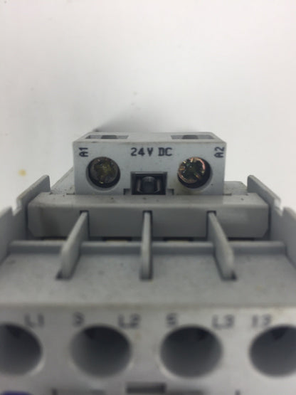 ALLEN BRADLEY 100-C16Z*10 CONTACTOR SER B 600VAC 30A COIL 24VDC