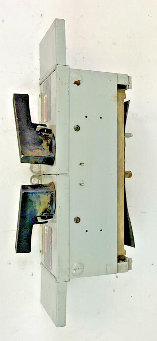 SIEMENS V7B3211 VACU-BREAK SWITCH 30A PH3 240V 3POLE FUSIBLE