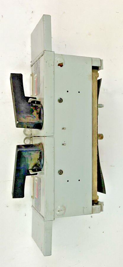 SIEMENS V7B3211 VACU-BREAK SWITCH 30A PH3 240V 3POLE FUSIBLE