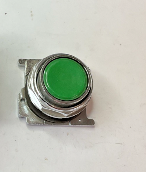 CUTLER-HAMMER 10250T103 STANDARD PUSHBUTTON OPERATOR GREEN SER.A1