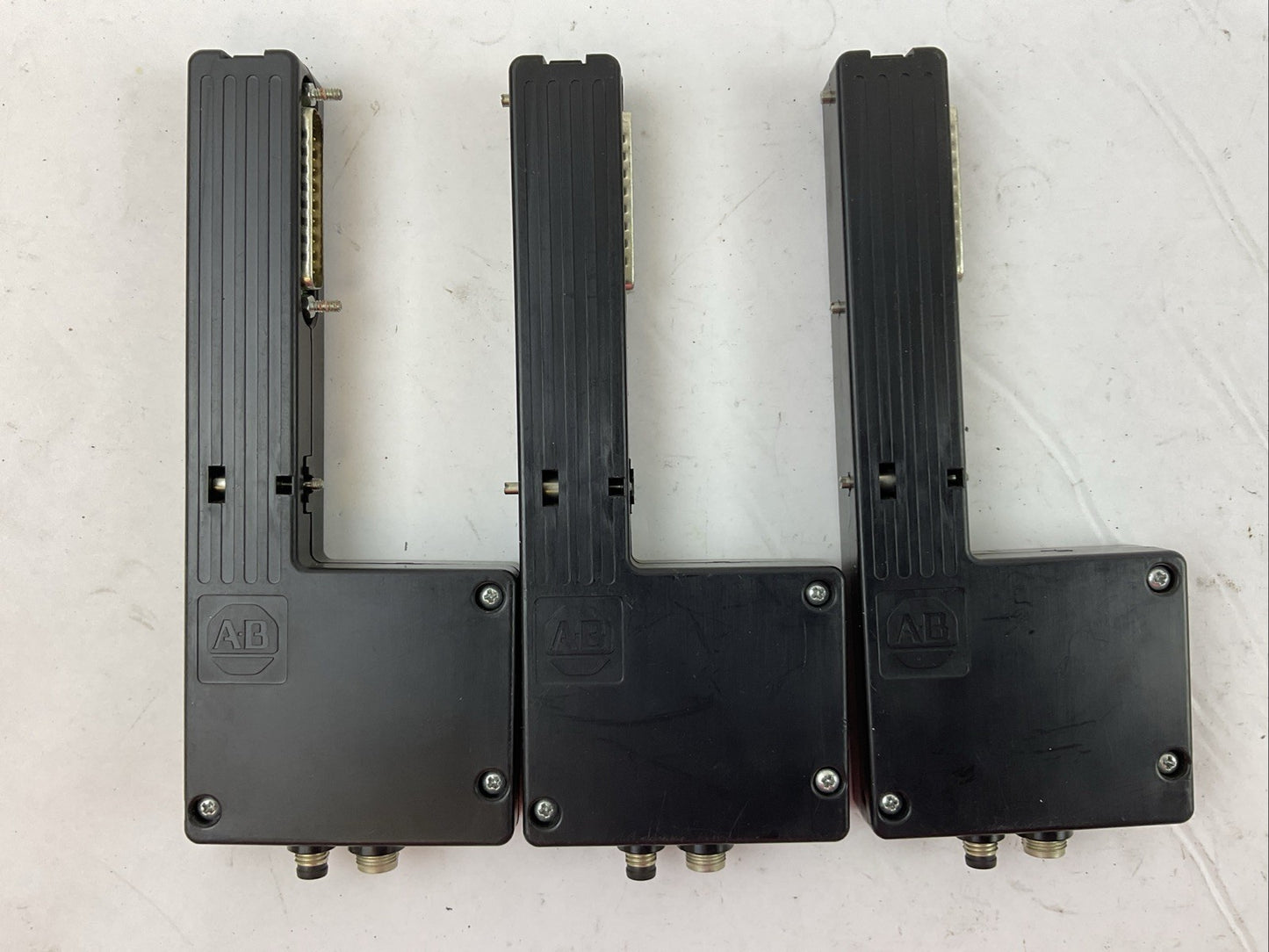 ALLEN BRADLEY 2090-K6CK-D44S0 SER A CONNECTOR KIT KINETIX, CASCADE (LOT OF 3)