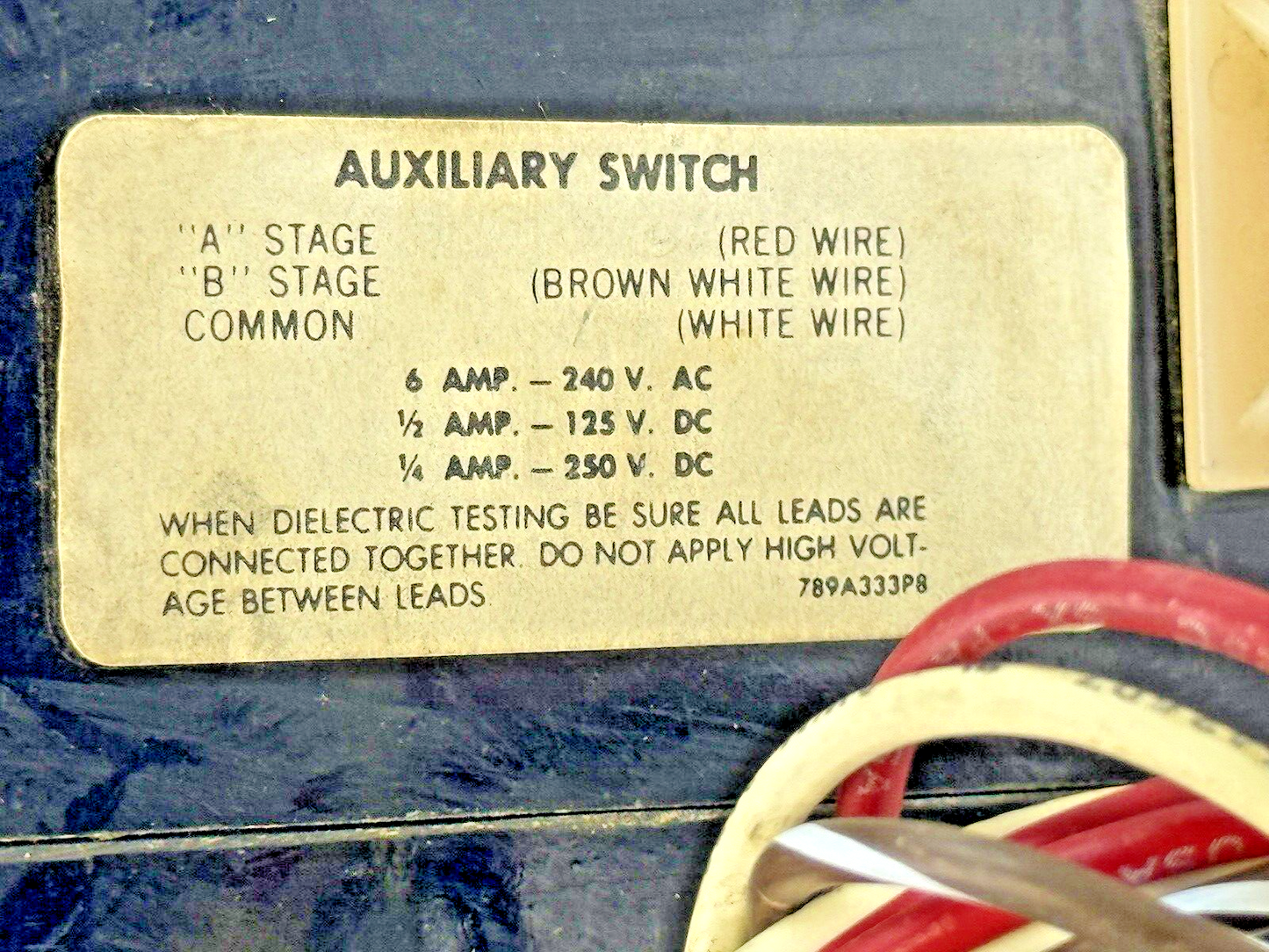 GE - TEC36050 - CIRCUIT BREAKER W/ AUXILIARY SWITCH - 3 POLE/ 600 VAC/ 50 A