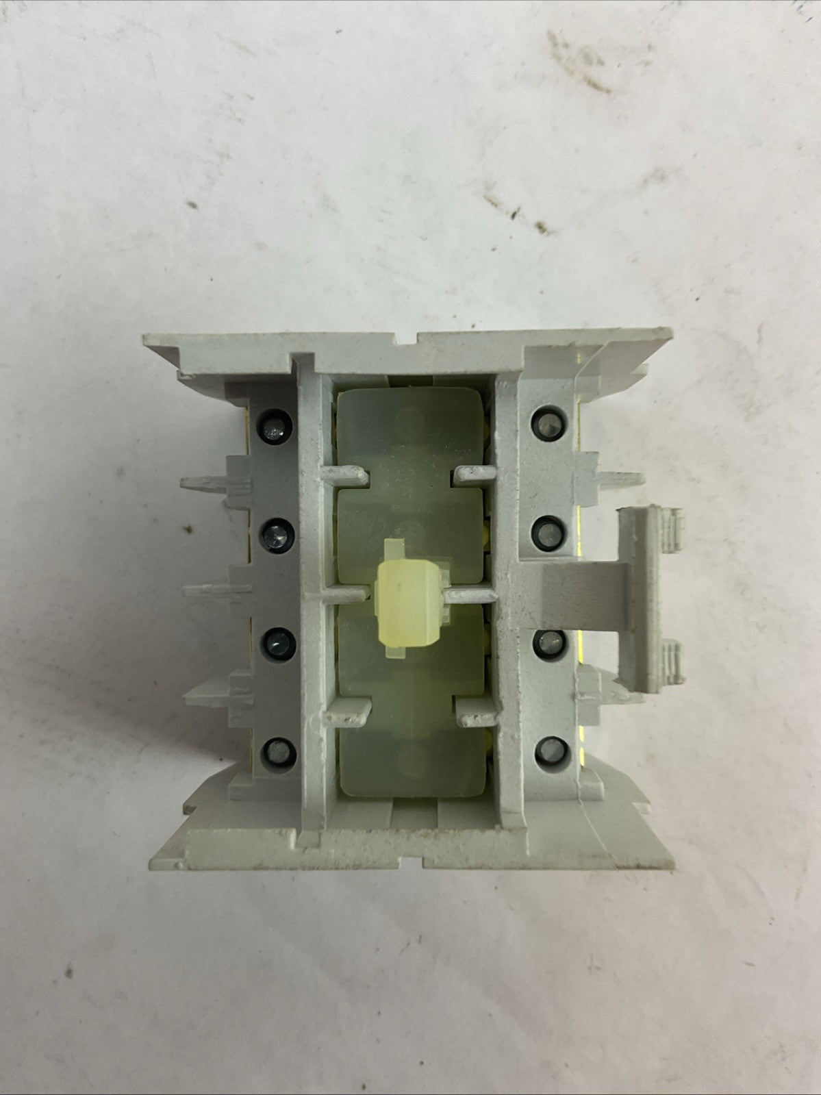 EATON C320KGT13 SERIES A2 FREEDOM SERIES TOP MTD AUXILIARY CONTACT 4N.O.