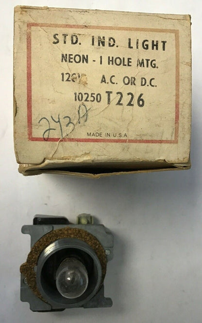 CUTLER HAMMER 10250T226 INDICATOR LIGHT 120VAC