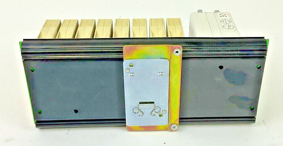 OPTO 22 SNAP8M W/ SNAP-OAC5(8) W/ SNAP B4  8 SLOT MODULE RACK