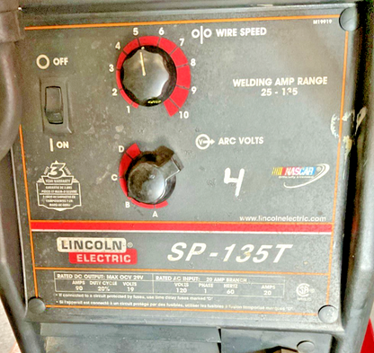 LINCOLN SP-135T MIG WELDER 90A 120V 25-135A W/GAUGES, GUN, HOSE, GLOVES , CLAMP