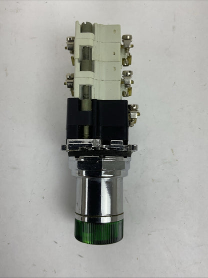 CUTLER HAMMER 10250ED1117-3KG ILLUMINATED SELECTOR SWITCH 3 POS GREEN KNOB 120V