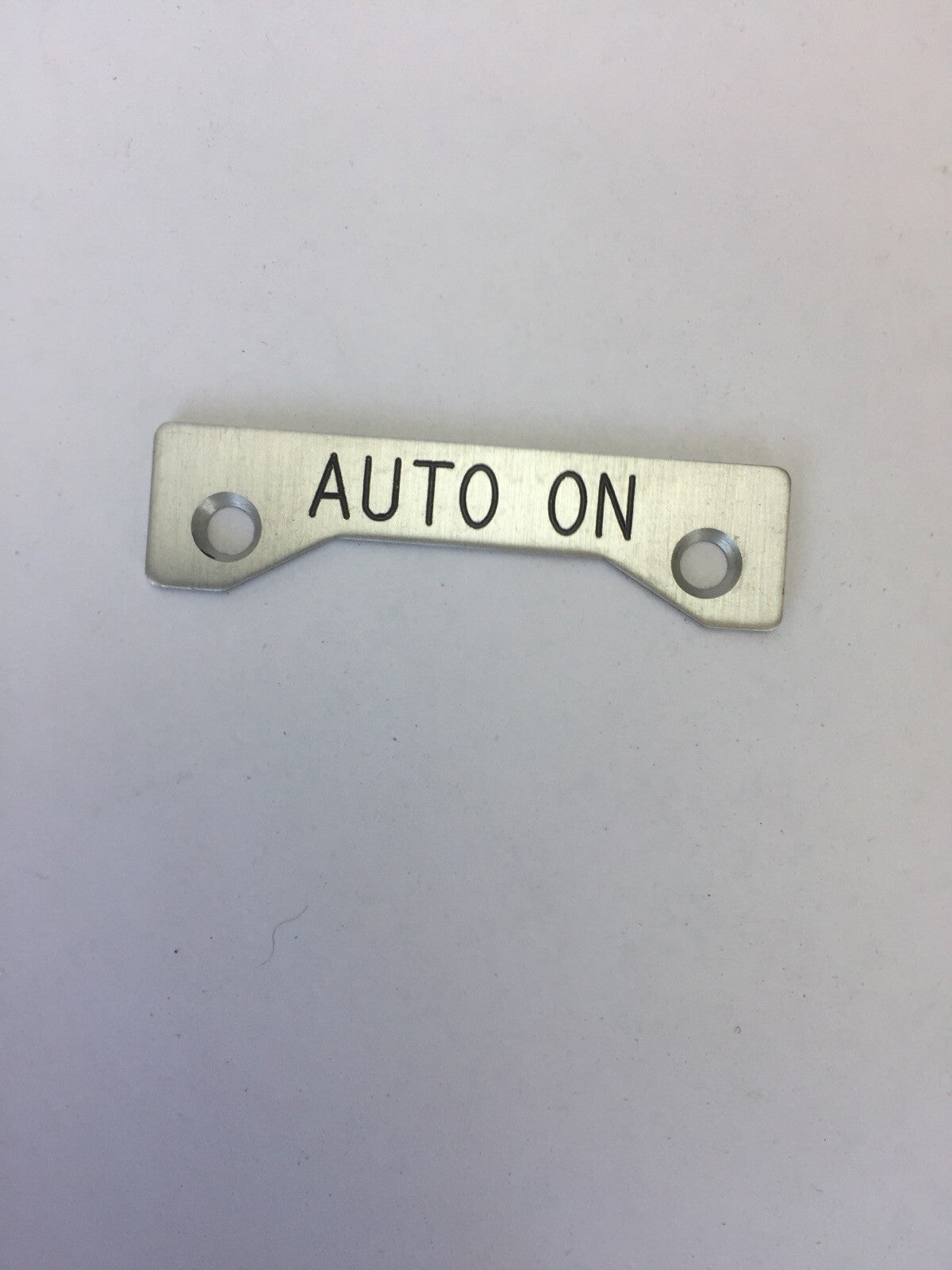 REES 00580-001 PUSHBUTTON SWITCH BLACK AUTO ON
