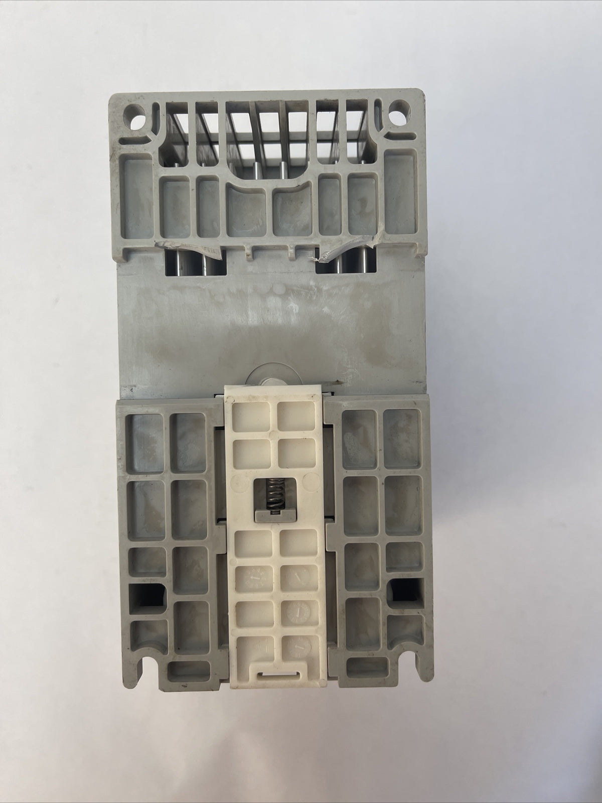 ALLEN BRADLEY 22A-D1P4N104 POWER FLEX 4 SER A OUTPUT 0-460VAC INPUT 380-480VAC