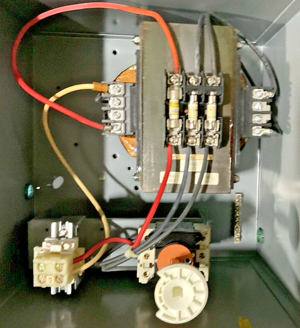 SQUARE D SK2000G2 TRANSFORMER DISCONNECT SER.A 600VAC 50/60HZ 17.39A