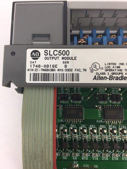 ALLEN BRADLEY 1746-0B16E OUTPUT MODULE SER B SLC500 10-30 VDC