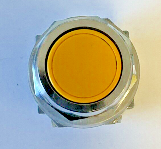 IDEC BST010 PUSH BUTTON ABD110N-Y