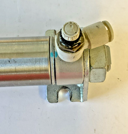 SMC NCDME106-0650-K59L CYLINDER AIR 250PSI 1.70MPA