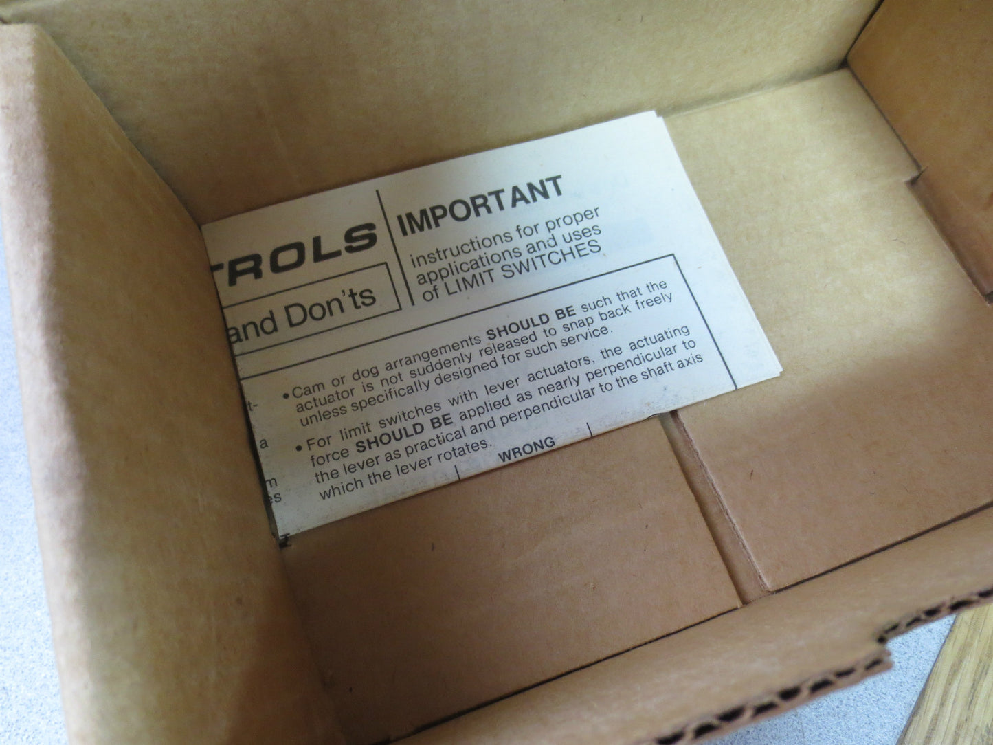 NAMCO EA180-11302 SNAP-LOCK LIMIT SWITCH - NEW SURPLUS