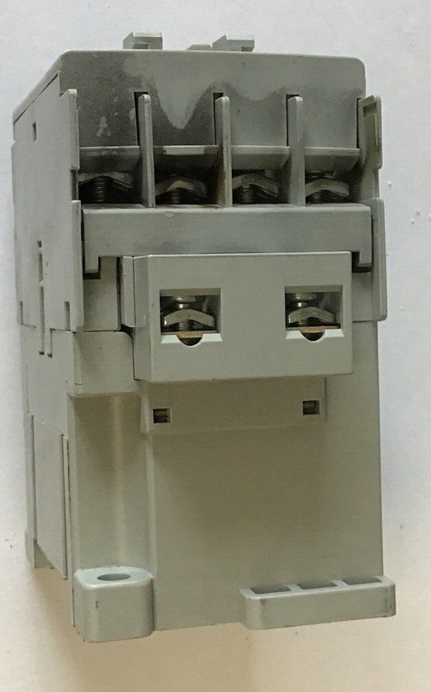 ALLEN BRADLEY 300-AOE*930 CONTACTOR SER.C 18A 600VAC 24VDC