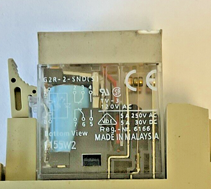 OMRON 1082EW SOCKET 5A 250V W/ G2R-2-SND RELAY ***LOTOF2***