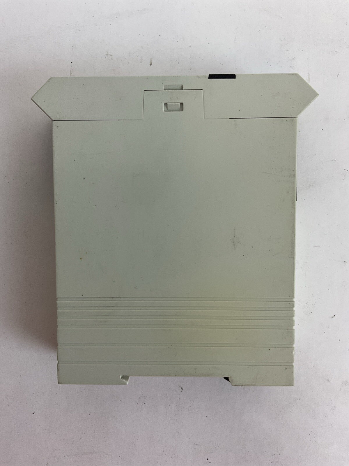 CARLO GAVAZZI EID C 115 5A CURRENT LEVEL RELAY 115VAC 50/60HZ