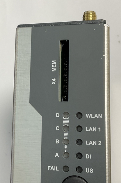 PHOENIX CONTACT WLAN 5100 WIRELESS SWITCH MODULE 32VDC HW:07 W/ 3 CONNECTORS