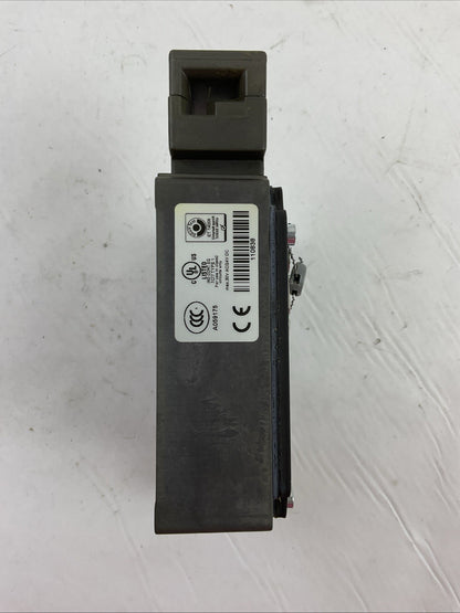 EUCHNER TZ1LE024RC18VAB-C1826 SAFETY SWITCHAC-15 4A 110V DC-13 4A 24V