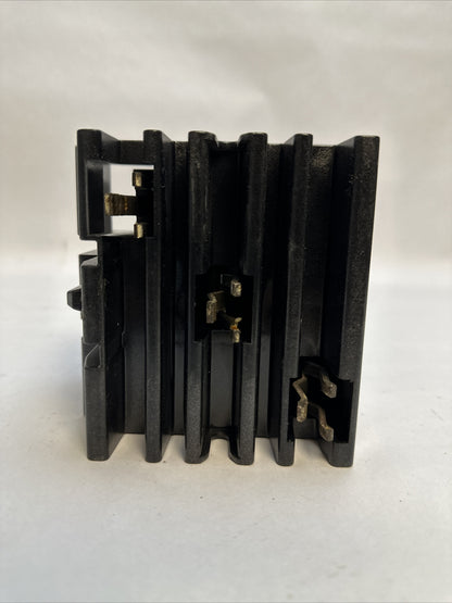 SQUARE D HJA36040YP POWER PACT CIRCUIT BREAKER 40A 600VAC 250VDC 3POLE