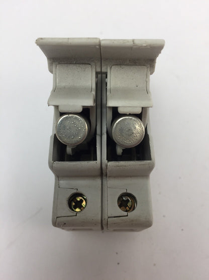 FERRAZ SHAWMUT USCC2 FUSE HOLDER 600V 30A WITH ATDR8 FUSES 8A 600VAC