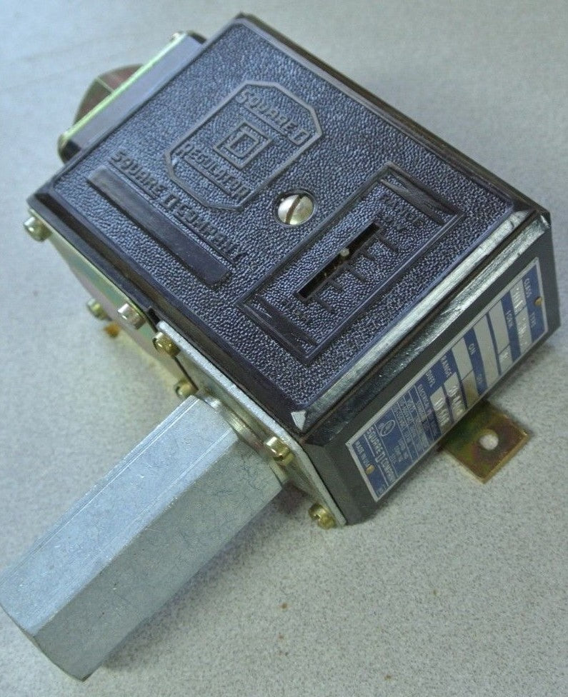 SQUARE D 9012 FHG-2 DIFFERENTIAL PRESSURE SWITCH - SET 205-215psi - NEW SURPLUS