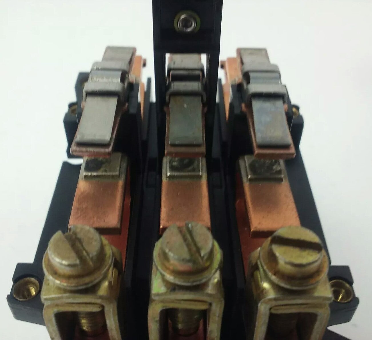 ALLEN BRADLEY 100-A45NZ*3 SER. B, CONTACTOR, 3PH, 600V, 45A, 40HP, 660/690V 22kW