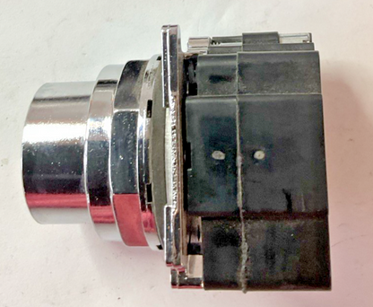 EATON 10250ED1197 ILLUMINATED PUSH BUTTON 120V SER.B2 WITHOUT GUARD