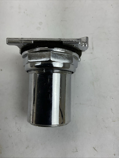 CUTLER HAMMER 10250T15237H620 SELECTOR SWITCH KEY OPERATED 3 POSITION (NO KEY)