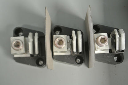 CROUSE-HINDS GH424N GENERAL DUTY FUSIBLE SAFETY SWITCH / 240V / 200A / 60HP MAX