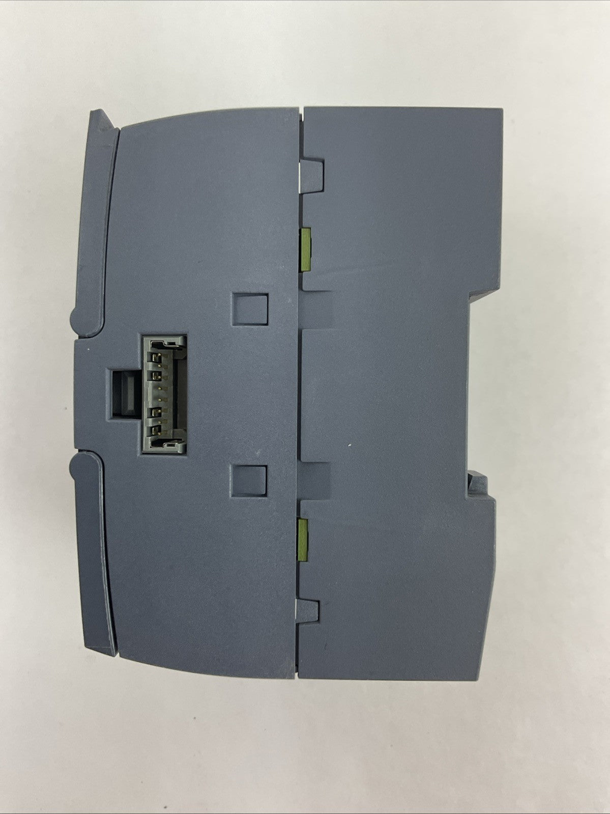 SIEMENS 1P 6ES7 223-1PL32-0XB0 SIMATIC S7-1200 SM 1223 DC/RLY