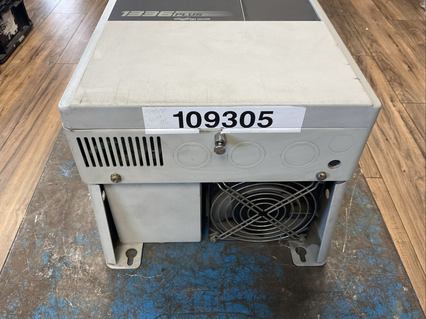 ALLEN BRADLEY 1336S-B025-AA-EN4-GM1-HAB SER D 1336 PLUS SENSORLESS VECTOR DRIVE