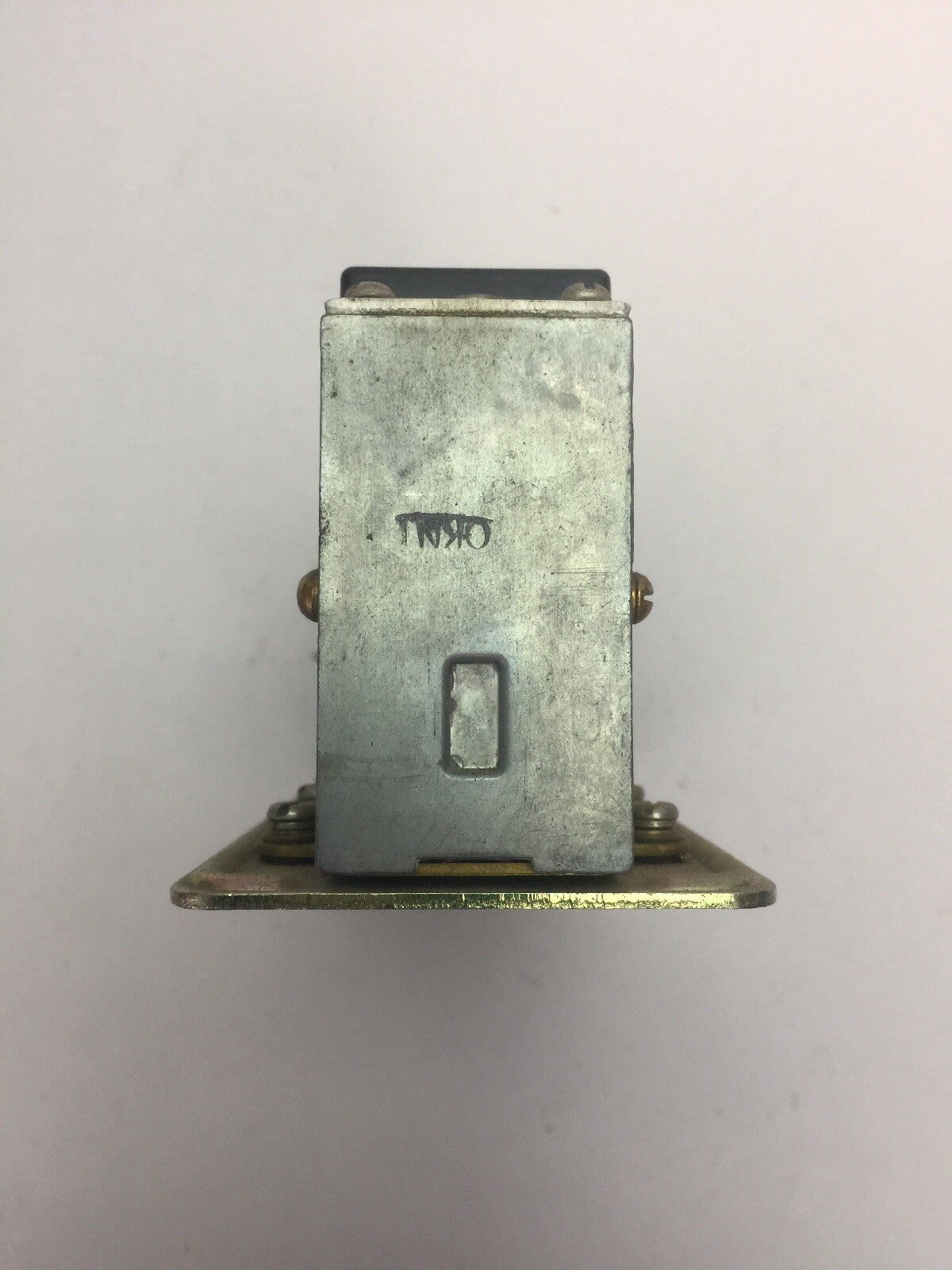 ALLEN BRADLEY 849-Z0D32 TIMING RELAY SER B 600VAC 250VDC 21A244 COIL 120V 60HZ