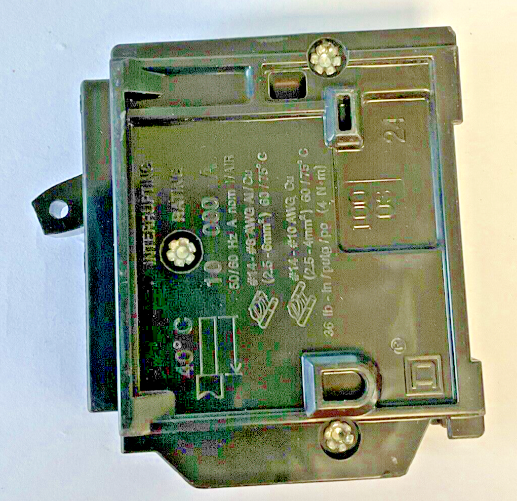 SQUARE D HOM115 CIRCUIT BREAKER TYPE HOM 15A 10KA 120/240VAC***LOTOF4***