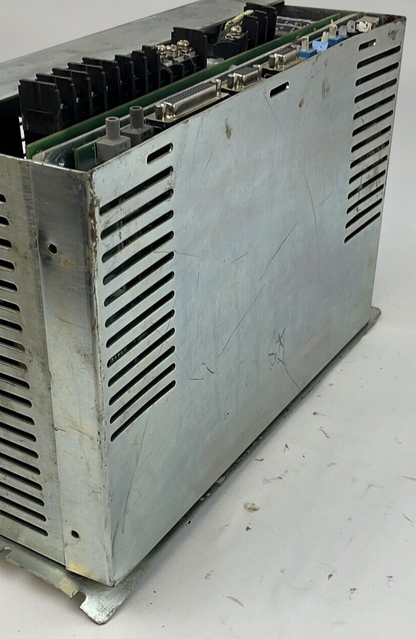 ALLEN BRADELY 2098-DSD-HV030-SE SERVO DRIVE SER.B  3PH FIRM. V1.53 ***PARTS***
