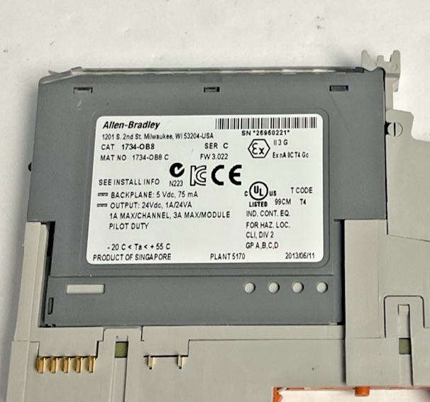 ALLEN BRADLEY 1734-OB8 PLC MODULE SER.C W/1734-MB BASE W/1734-RTB ***LOTOF5***