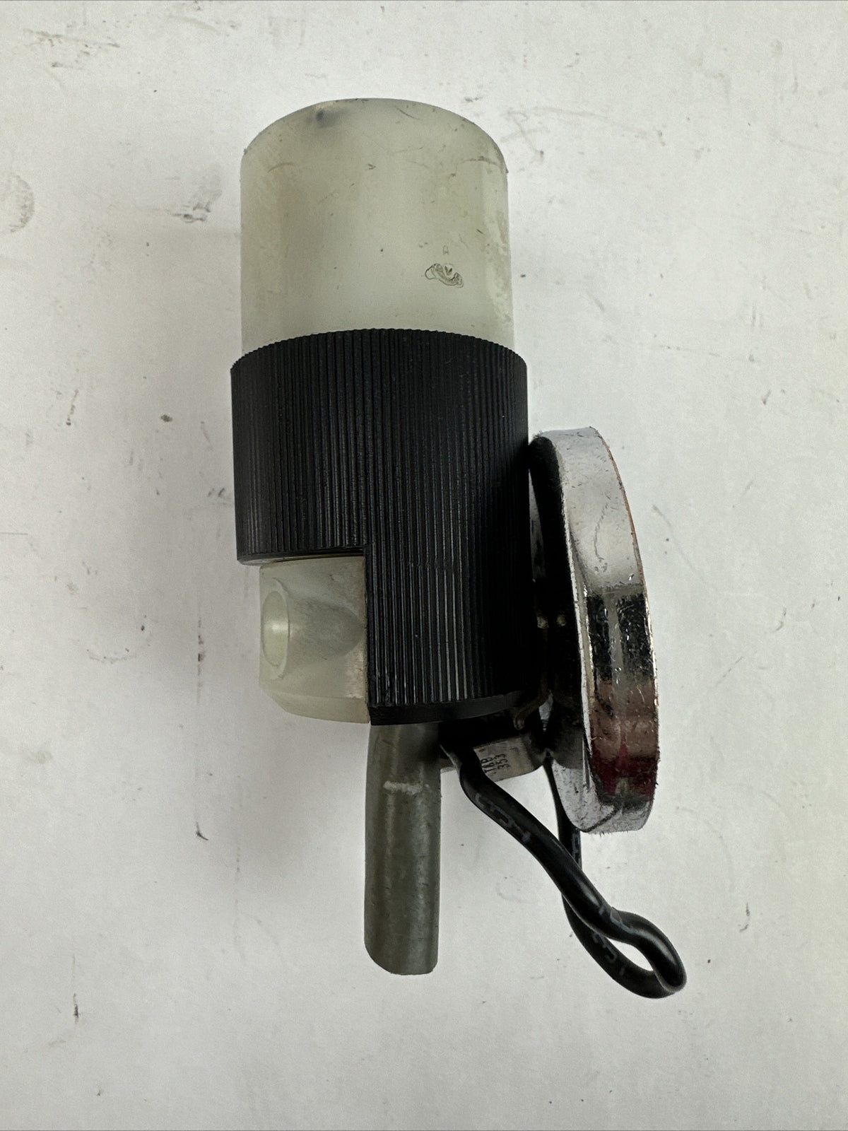 HUBBELL HBL5269C INSULGRIP RECEPTACLE CONNECTOR 125V 15A