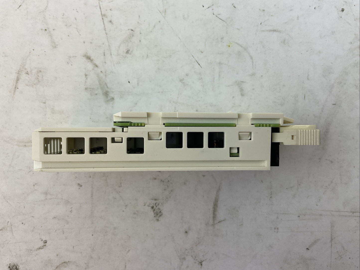 SCHNEIDER ELECTRIC VW3M3302 I/O MODULE 1