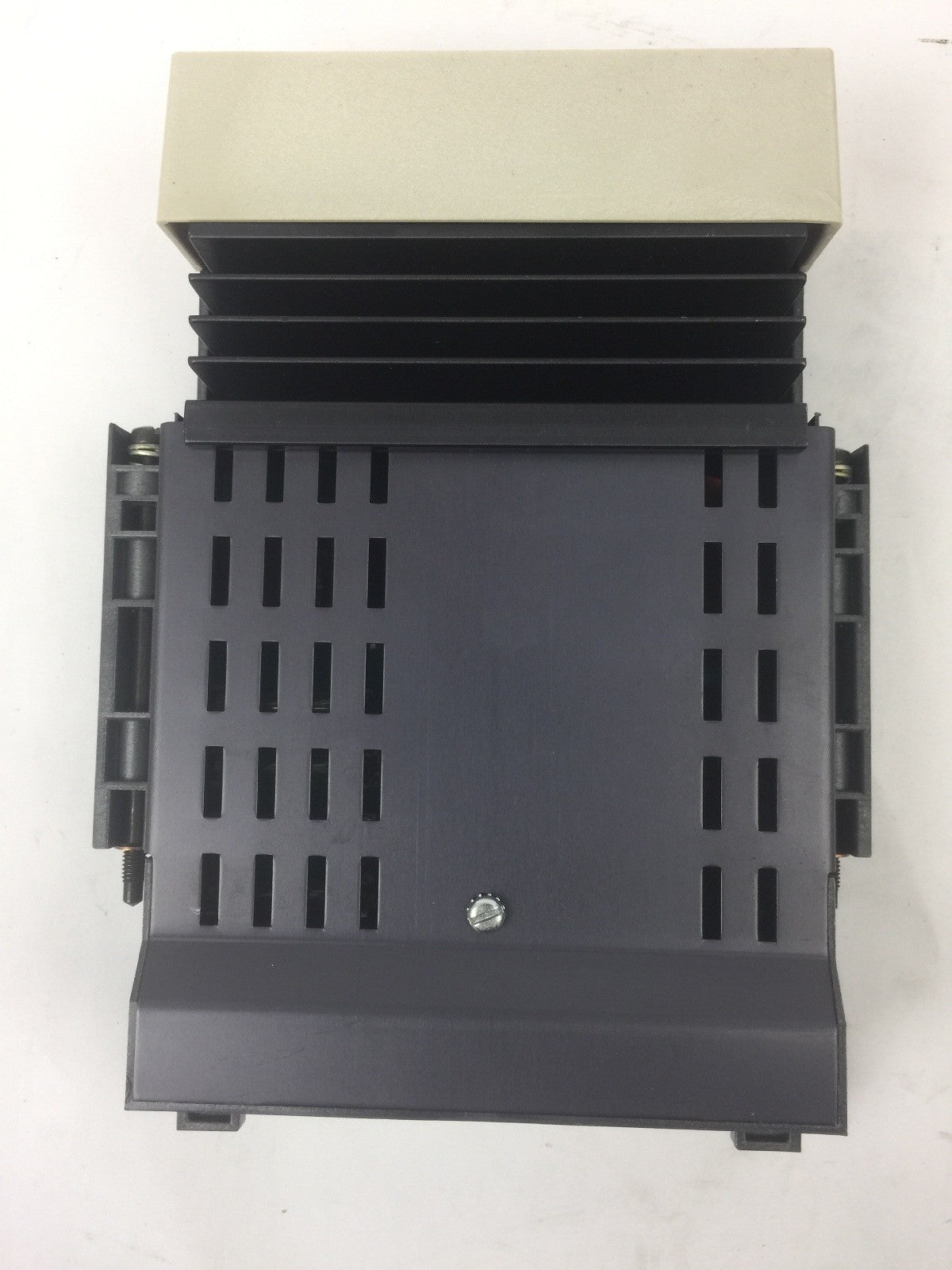 ALLEN BRADLEY 1777-OA AC OUTPUT MODULE 120V