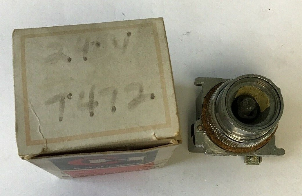 CUTLER HAMMER 10250T472 ILLUMINATED PUSH BUTTON 240V
