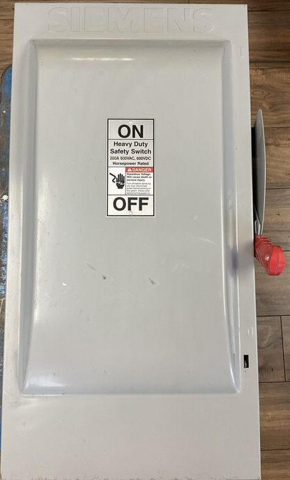 SIEMENS HF364 HEAVY DUTY FUSIBLE SAFETY SWITCH 200A 600VAC 150HP 600VDC 50HP