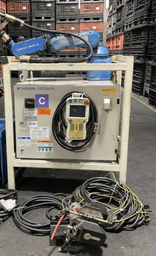 YASKAWA YR-MH00005-E10 WELDING DX100/MH5 TYPE ERDR-MH00005-B32 3PH 480V 50/60HZ