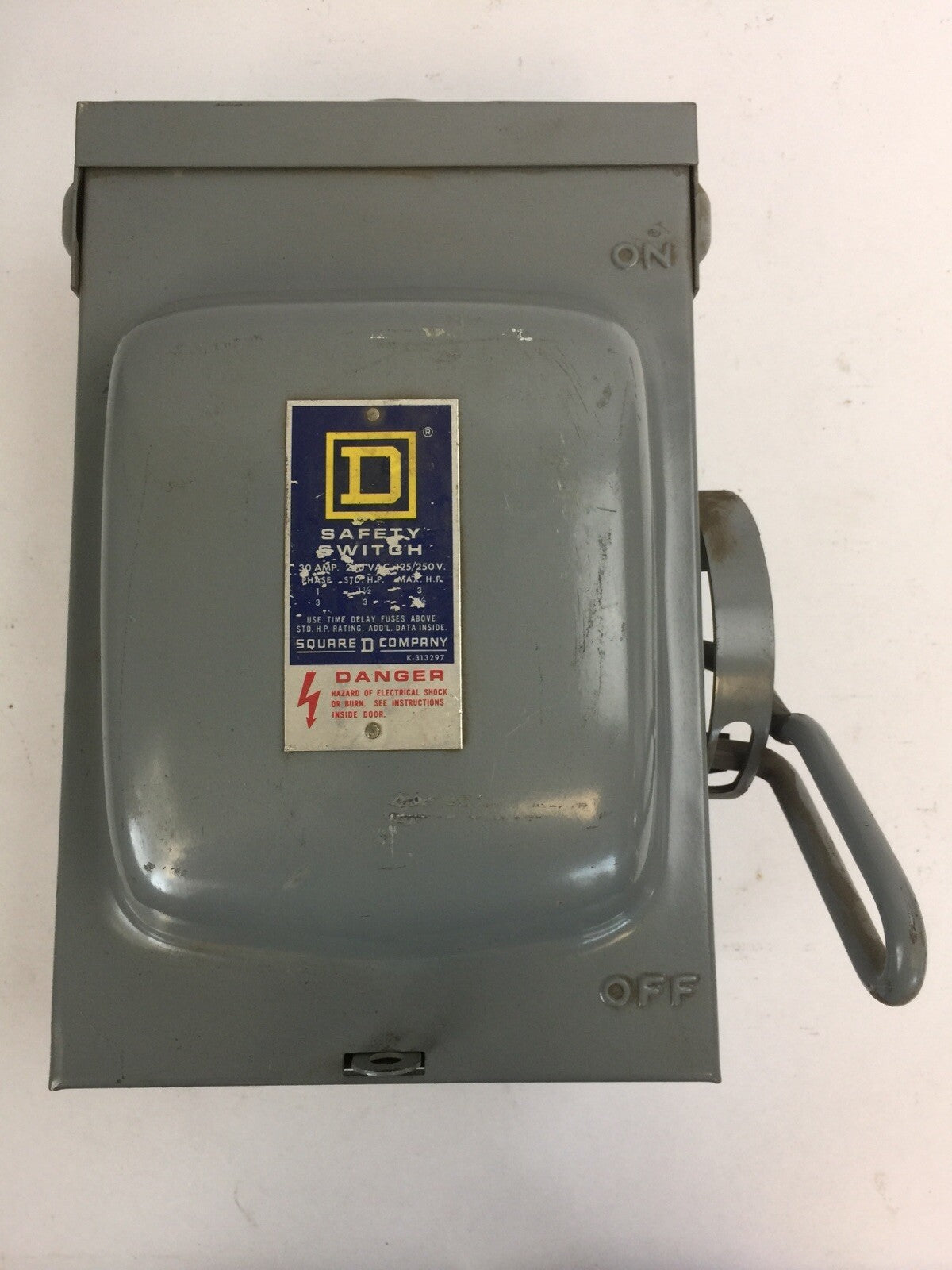 SQUARE D H221NRB SERIES D1 FUSIBLE SAFETY SWITCH 30A 240VAC 125/250VDC 2POLE