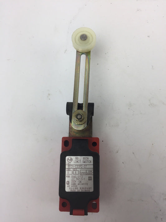 ALLEN BRADLEY 802S-C33P2-S7 LIMIT SWITCH 300V 10A SERIES A
