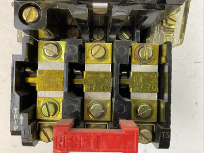 SQUARE D 8536SBG2 SIZE 0 STARTER 600VAC 5HP B7.70 HEATERS 31041-400-42 COIL 120V
