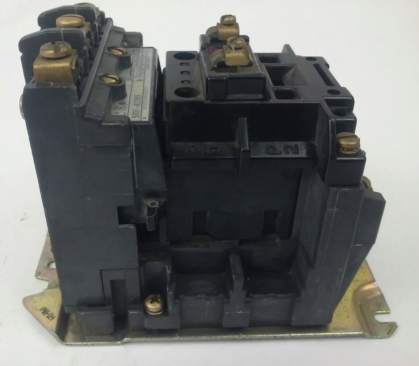 ALLEN BRADLEY 500FL-AOD93 SER.B STARTER, 18A,600V,120V COIL, 5HP, CONTACTS GREAT