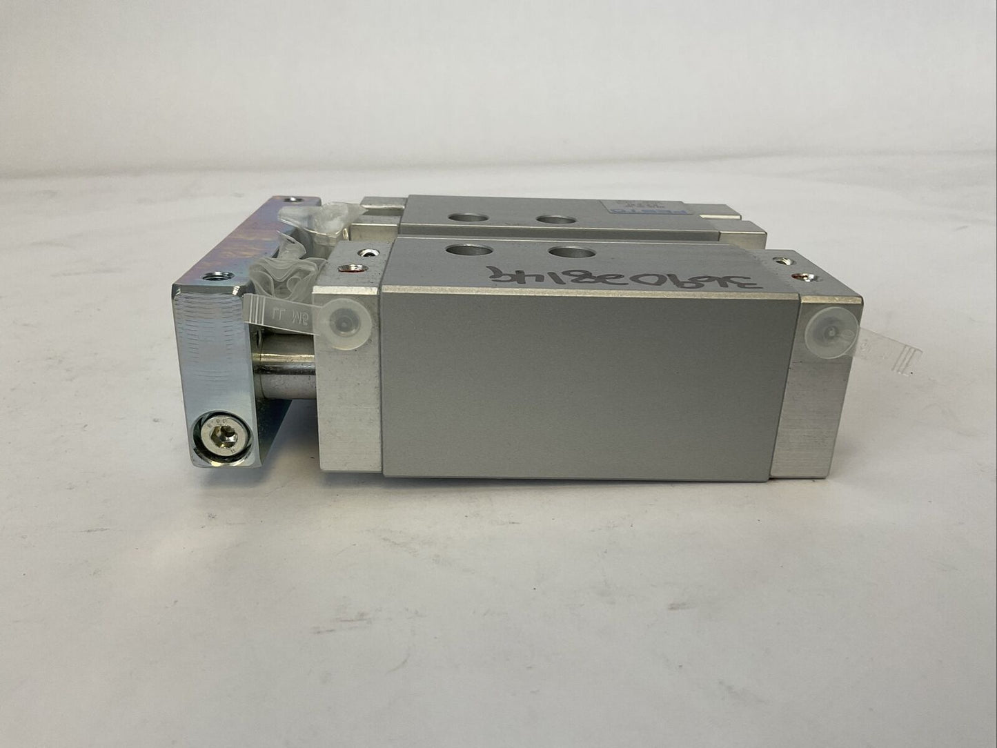 FESTO DFM-20-30-B-P-A-KF CYLINDER