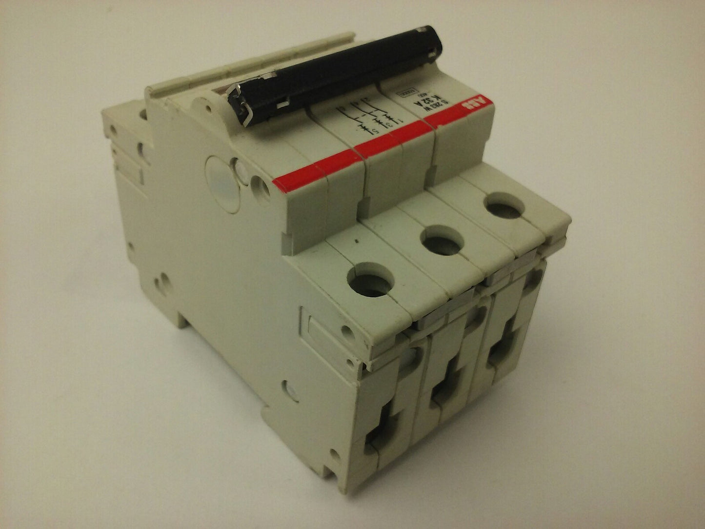 ABB S283W, CIRCUIT BREAKER, K32A, 3POLE, 277/480VAC, MAX 254/440, VDE0660, NEW