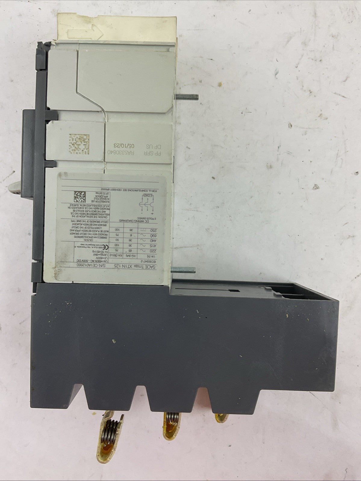 ABB XT1NU3125AYD000XXX CIRCUIT BREAKER 600Y/347VAC 250VDC 125A TMAX XT1N 125